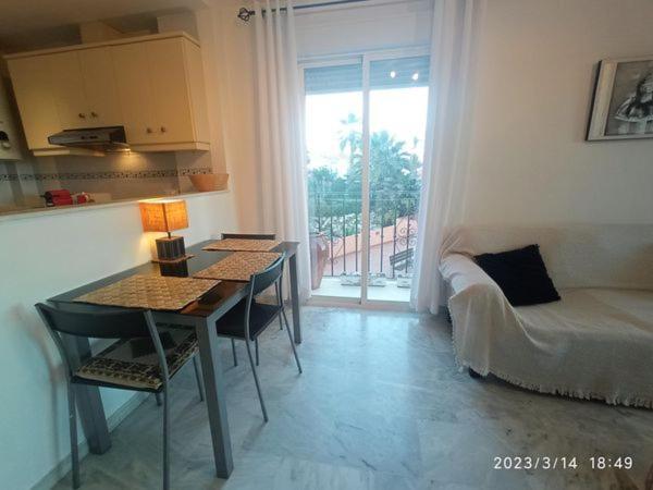 Apartamentos Los Hidalgo Golf Manilva Ngoại thất bức ảnh